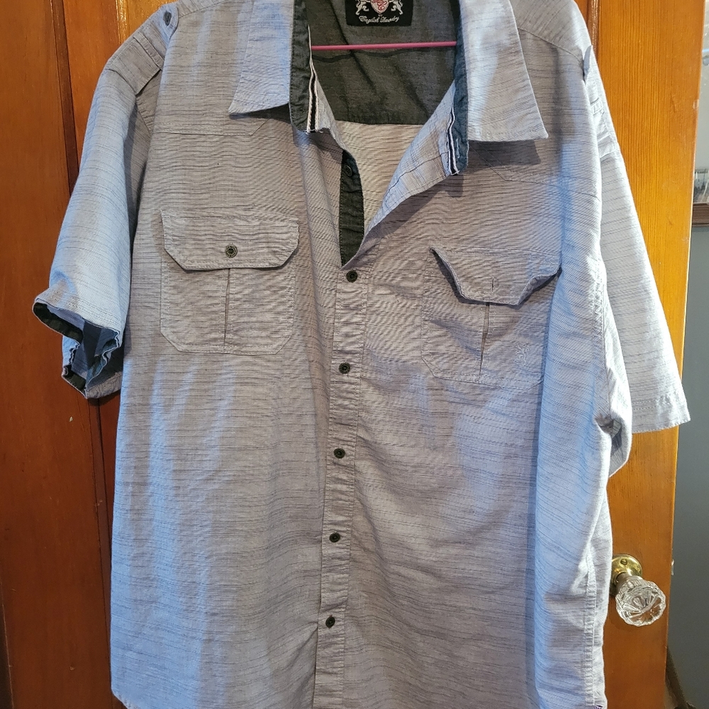 Lions Crest 3xl shirt